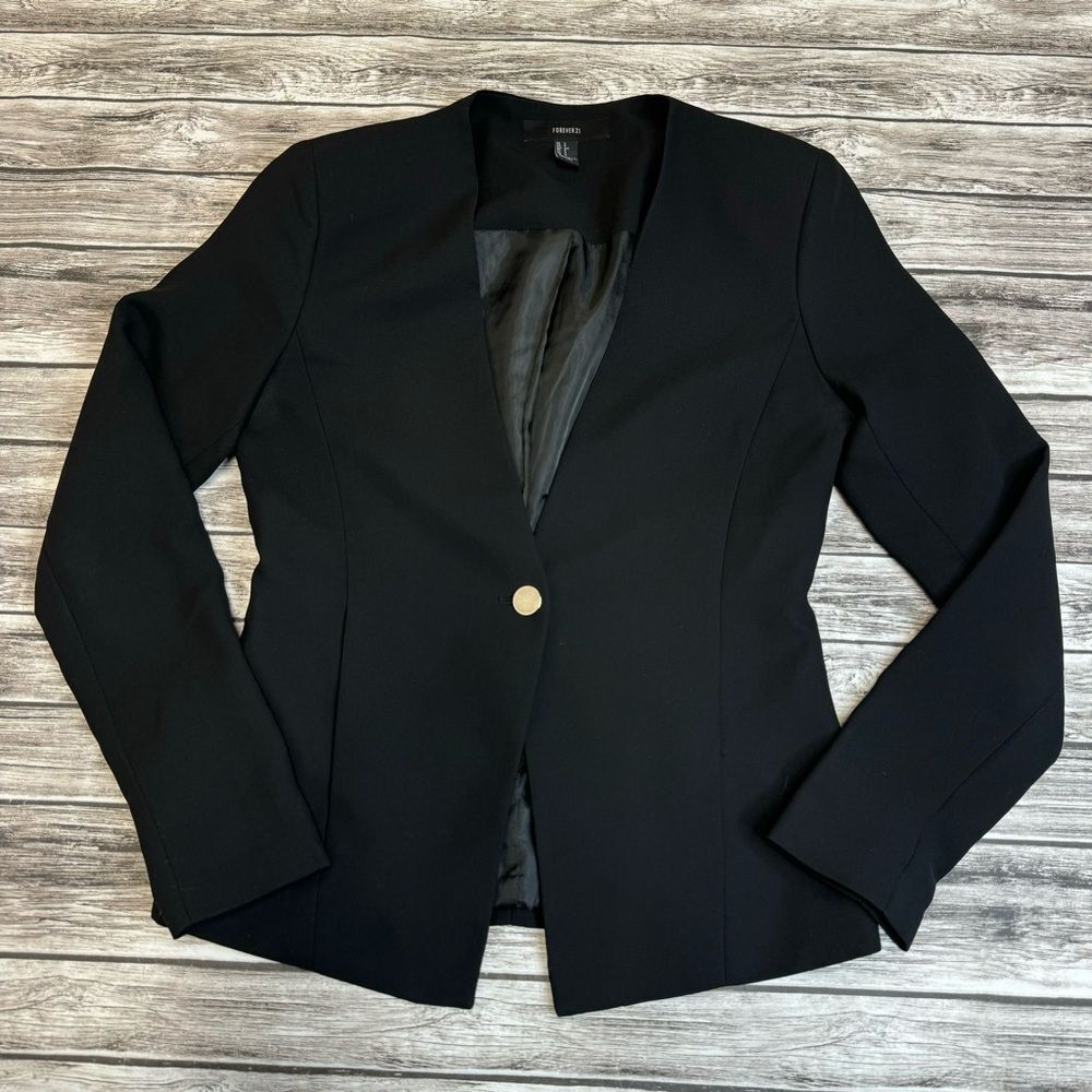 Forever 21 Women’s Black Fitted Hip-Length Single Button Blazer Jacket Small S - Picture 4 of 12